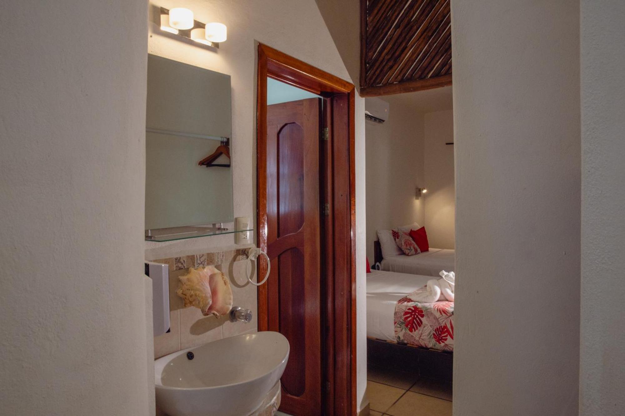Aluxes Bacalar Hotel Exterior photo